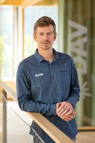 Portrait von Julian Rohn, DAV-Pressesprecher