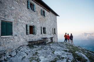 Die Schmidt Zabierow Hütte in den Loferer Steinbergen; Foto: DAV/Julian Rohn