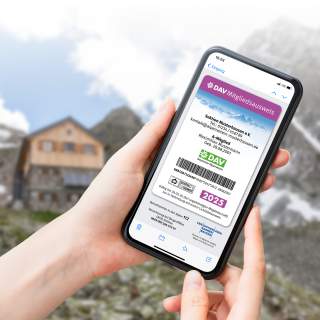 Digitaler DAV Mitgliedsausweis auf Smartphone