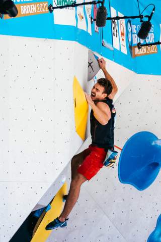 Yannick Flohé im Halbfinale; Foto: Lena Drapella/IFSC