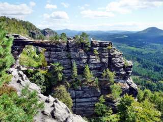 Markantes Felstor in der Böhmischen Schweiz: Das Prebischtor. Foto: andreasmetallerreni/pixabay