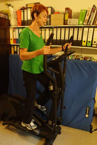 Training auf dem Crosstrainer, Foto: DAV/Andreas Dick