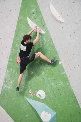 1djc26_bouldern_finaleu17_04272_vicharster-1772536887.jpg