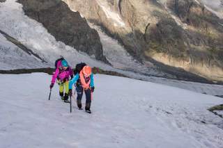 Zwei Frauen auf Hochtour