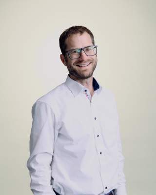 Portrait von Stefan Knirsch