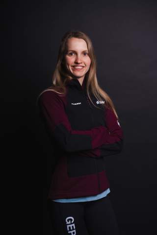 Portrait Roxana Wienand