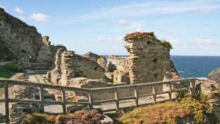 Ruinen des Tintagel Castle in Cornwall