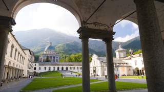 Blick ins Santuario die Oropa, italienischer Wallfahrtsort