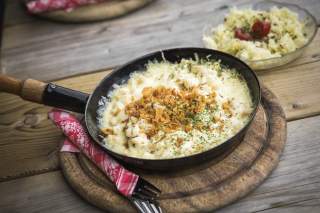 Ein Teller Käsespätzle