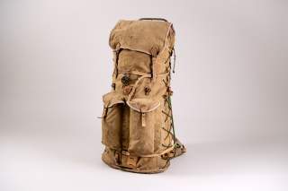 Ein brauner Expeditionsrucksack aus der DDR.