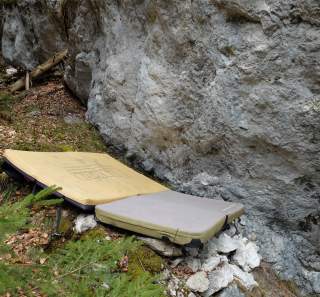 Sturzraum mit Steinen eingeebnet