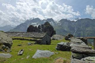 Alm Écurie du Crêt oberhalb des Bagnes-Tals.