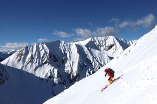 Skifahrerin an der Namloser Wetterspitze in den Lechtaler Alpen.