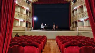 Probe im „Teatro de la Sena“ in Feltre; im Nachbau des venezianischen Opernhauses „La Fenice“ spielte schon Carlo Goldoni. Foto: Joachim Chwaszcza