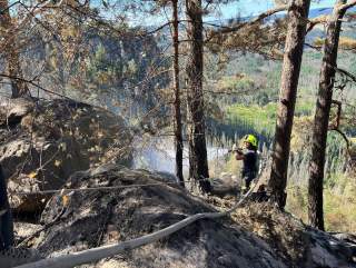 Feuerwehreinsatz beim Waldbrand in der Sächsischen Schweiz