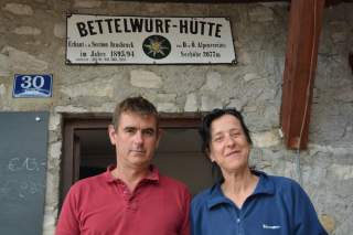 Die Hüttenwirtsleute Christina und Ralf Foto: Team Bettelwurfhütte