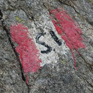 Alte Wegmarkierung des Sentiero Italia (S.I.)
