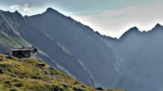 Abstieg vom Passo Coronette (2650 m).