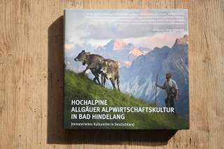 buchpraesentation_bad_hindelang_2026_buch_01.jpg
