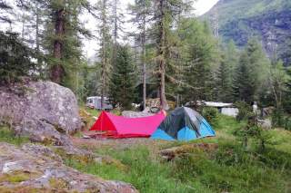 Camping Bonatchiesse im Val de Bagnes.
