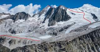 Hochgebirgslandschaft mit eingezeichneter Route