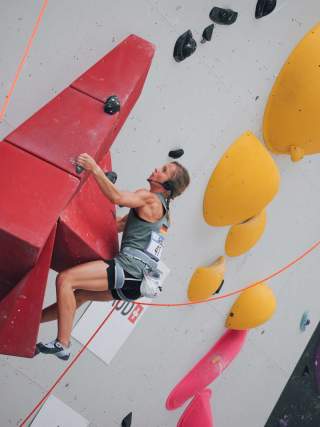 Athletin des deutschen Paraclimbing Teams
