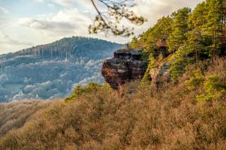 eifel-nideggen-adobestock-1702029679.jpg