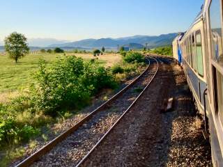 Der Nachtzug aus Budapest erreicht früh am Morgen Sibiu.