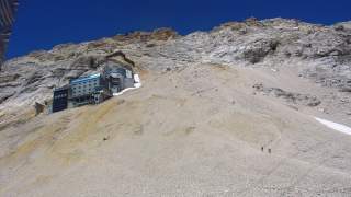 Gipfelflanke - Der Schlussanstieg zum Gipfel ist immer noch 400 Höhenmeter lang. Wer hier müde ist oder in Schlechtwetter gerät, sollte besser die Seilbahn von Sonnalpin zum Gipfel nehmen.