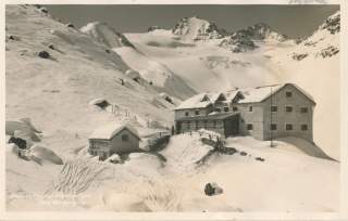 Die Jamtalhütte im Winter um das Jahr 1931.