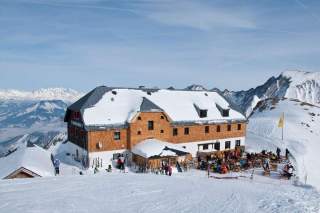 Die Südansicht der Krefelder Hütte.