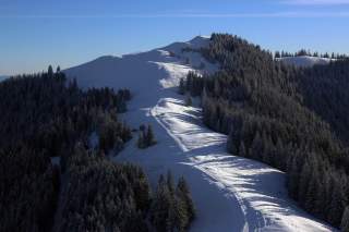 Blick vom Mittleren zum Vorderen Hörnle in den Ammergauer Alpen.