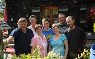 Hüttenpaar Isser und Team