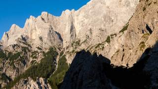 Hochtorgruppe - Die imposanten Felsflanken der Hochtorgruppe. Foto: Iris Kürschner