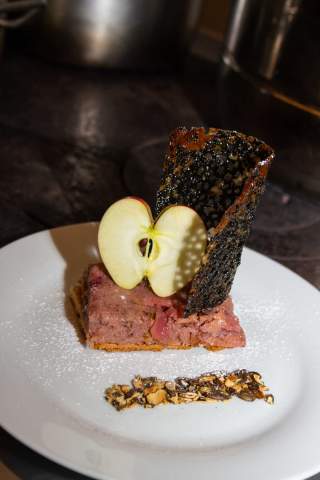 Die Nördlinger Hütte hat eine Idee für ein feines Dessert. Foto: Nördlinger Hütte
