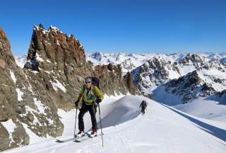Tourengeher am vergangenen Wochenende beim Aufstieg zum Piz Kesch.