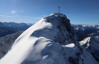 Gipfelgrat der Kreuzspitze in den Ammergauer Alpen.