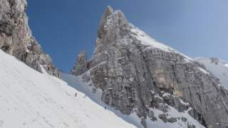 Der steile Aufstieg zur Forca del Palone im Montasio-Massiv.