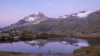 Doch sie ist nicht der einzige schöne Berg: Der Dent Parrachée, hier über dem Lac Blanc, ist auch nicht übel. Foto: Iris Kürschner