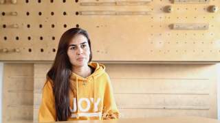 Nazima Khairzas in der DAV-Kletterhalle Frankfurt/Main