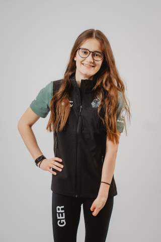 Porträt Rosalie Schaupert vom Olympiakader Paraclimbing.