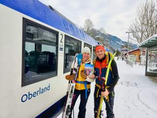 Angelika Feiner und Michael Vitzthum präsentieren ihren Skitourenführer 
