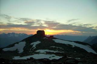 Sonnenuntergang an der Hochstubaihütte