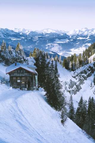 Hütte im Winter