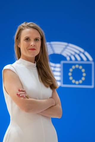 Porträtfoto einer Politikerin