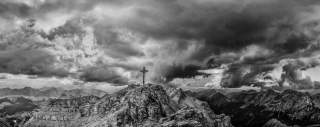 Gewitterwolken über der Birkkarspitze