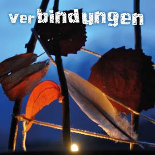 Laub bei Nacht