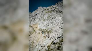 Auf Steinschlag achten beim Watzmann-Abstieg