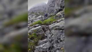 Abstieg vom Passo Coronette (2650 m).