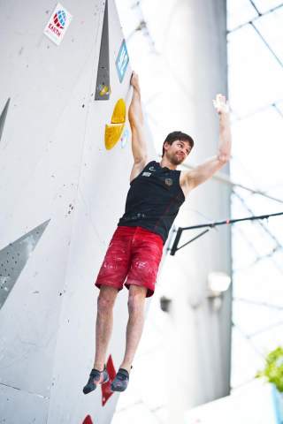 Jan Hojer beim Boulderweltcup in München 2019. Foto: DAV/Vertical Axis